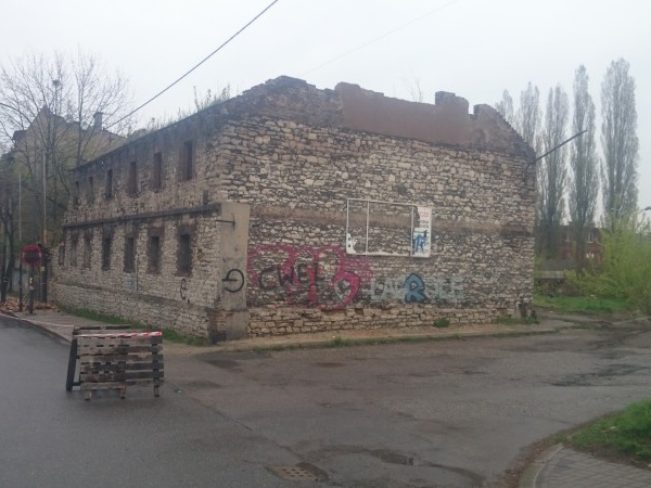 Rozbiórka starego budynku folwarku w Bytomiu