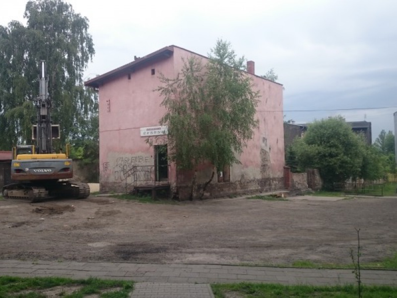Rozbiórka budynku użytkowego w Katowicach